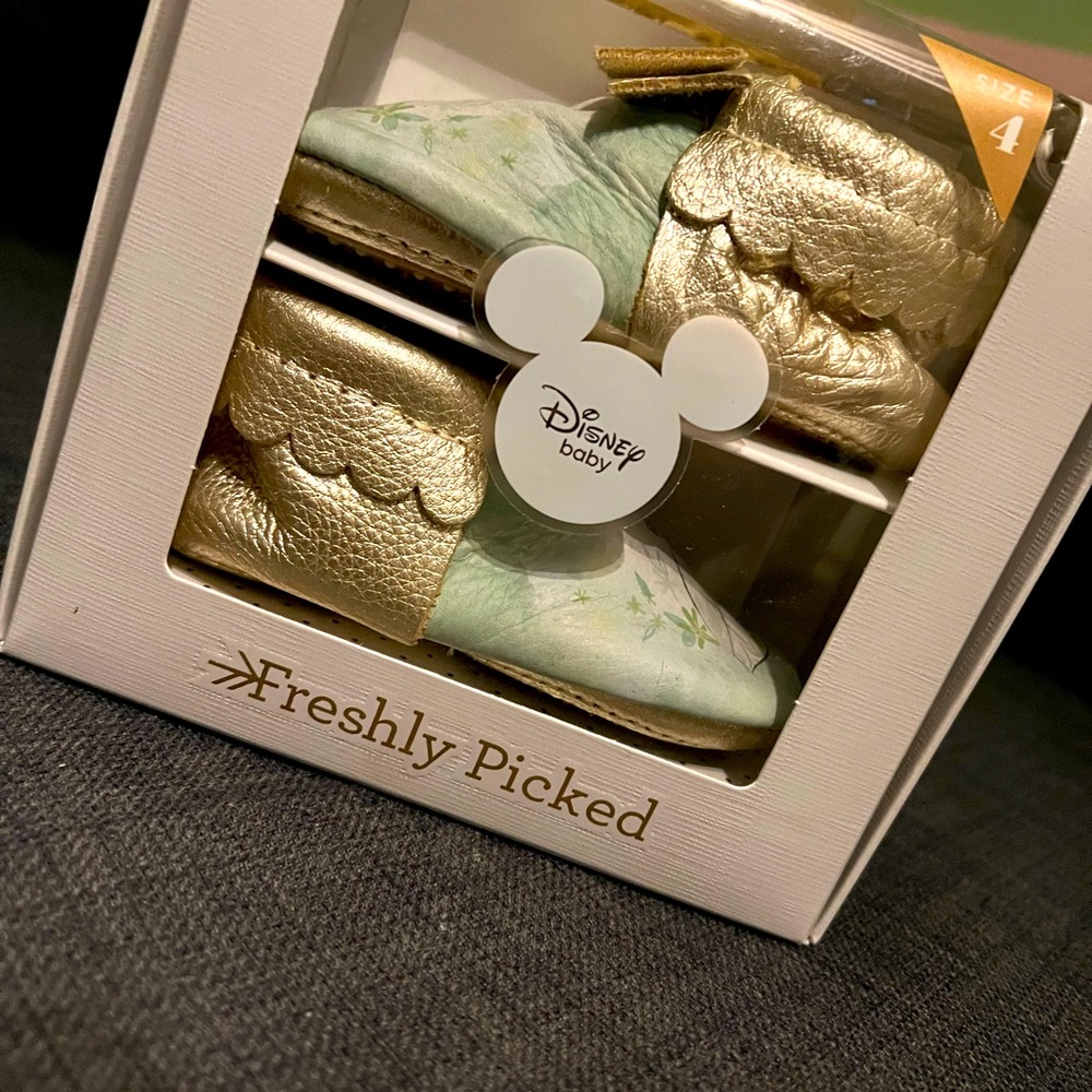 NWT freshly picked mini sole bow mocc